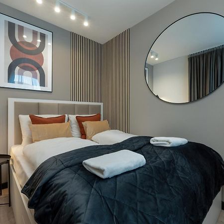Wroclavia Apartments Dyrekcyjna By Noclegi Renters فروتسواف المظهر الخارجي الصورة