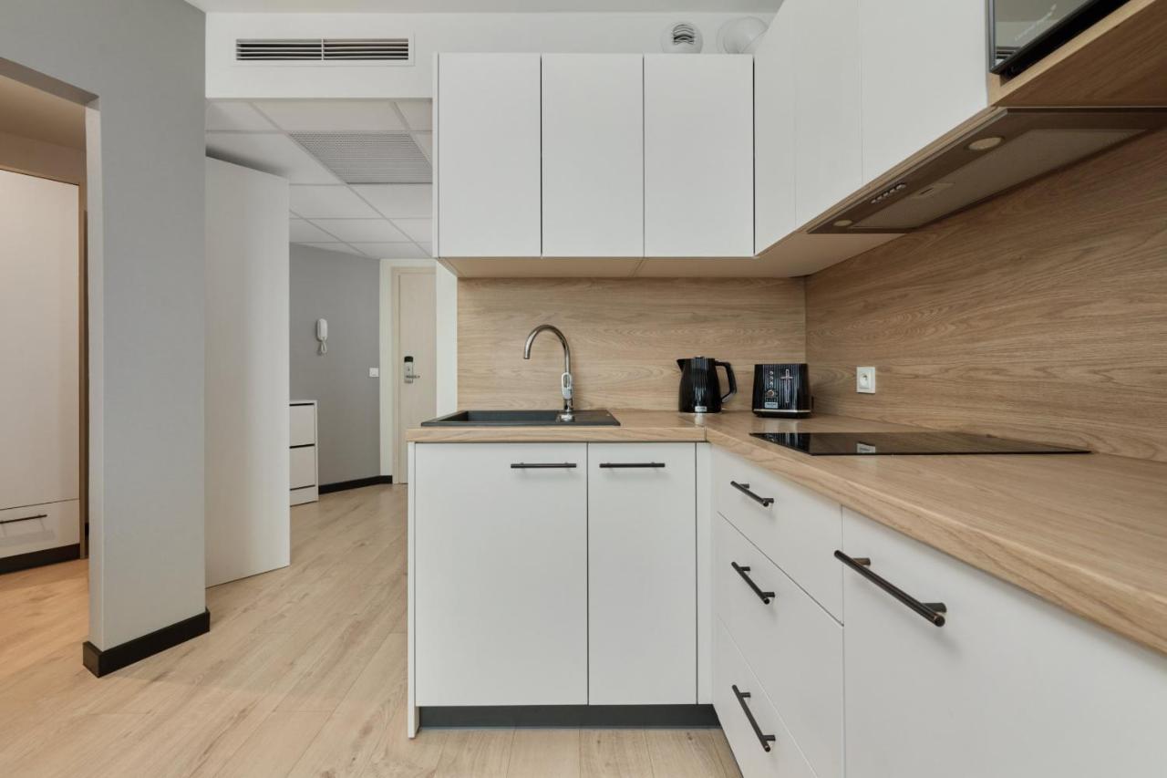 Wroclavia Apartments Dyrekcyjna By Noclegi Renters فروتسواف المظهر الخارجي الصورة