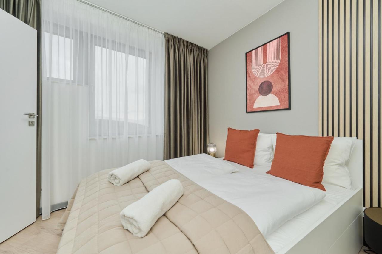 Wroclavia Apartments Dyrekcyjna By Noclegi Renters فروتسواف المظهر الخارجي الصورة