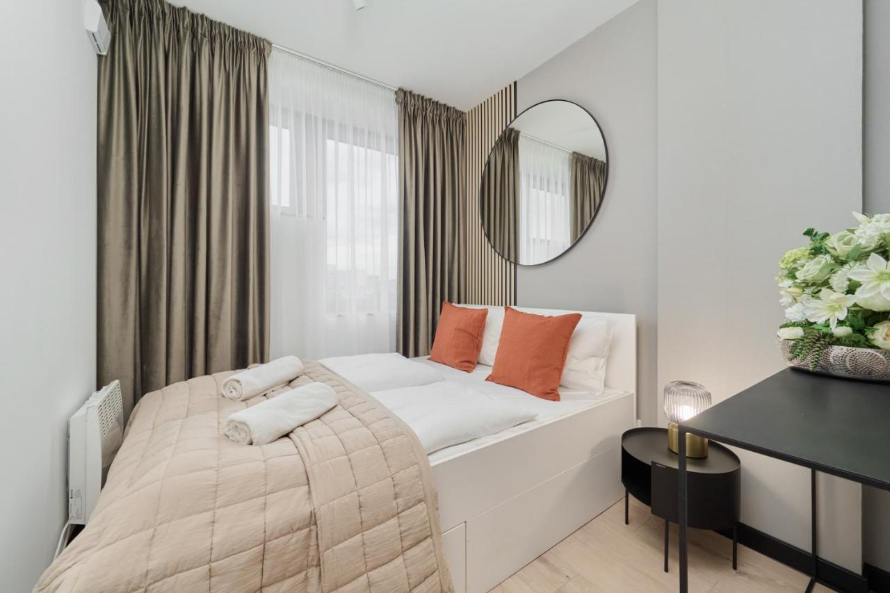 Wroclavia Apartments Dyrekcyjna By Noclegi Renters فروتسواف المظهر الخارجي الصورة