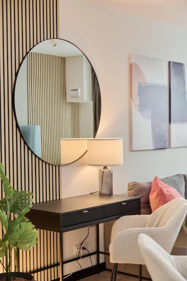 Wroclavia Apartments Dyrekcyjna By Noclegi Renters فروتسواف المظهر الخارجي الصورة