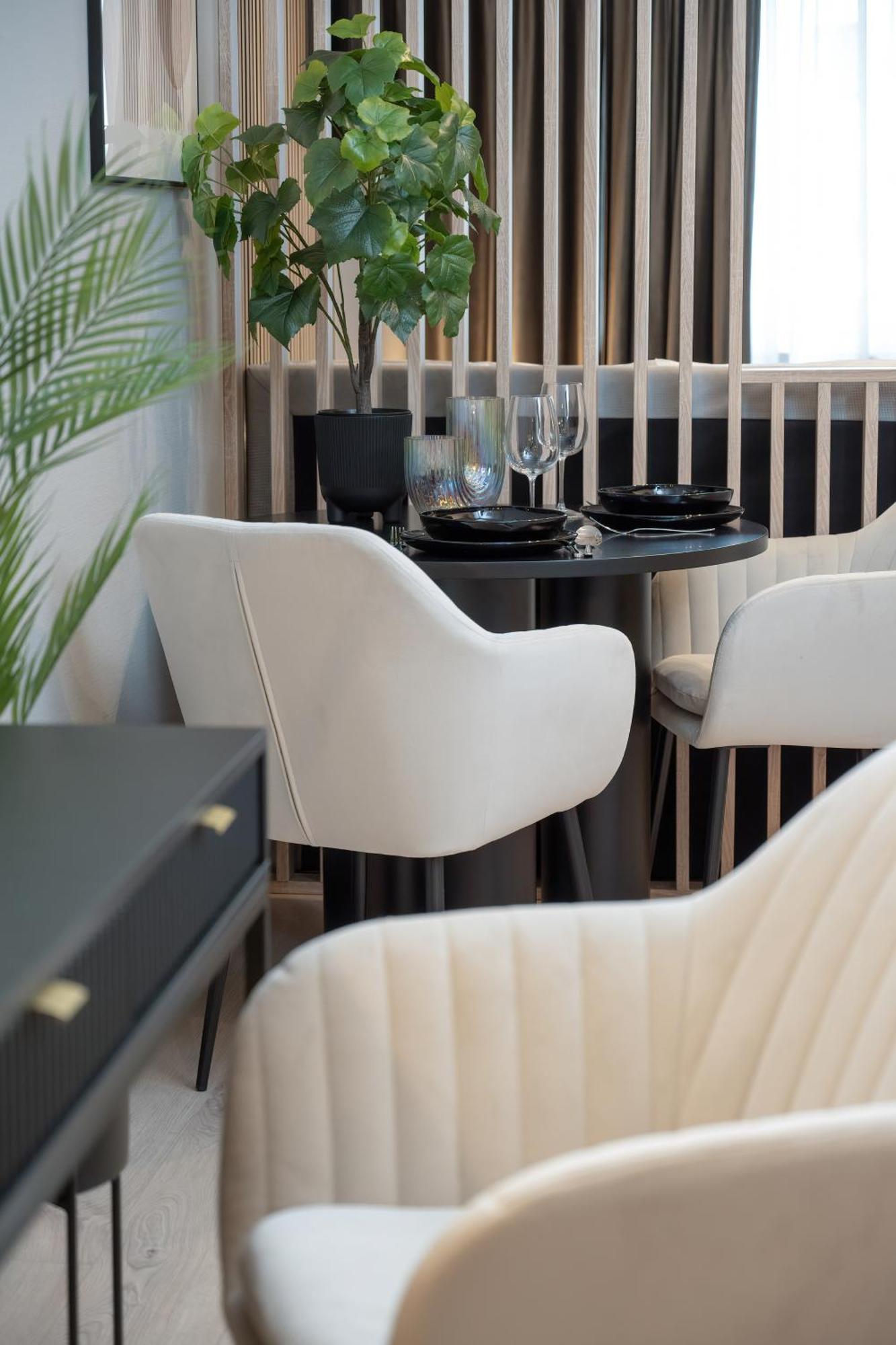 Wroclavia Apartments Dyrekcyjna By Noclegi Renters فروتسواف المظهر الخارجي الصورة