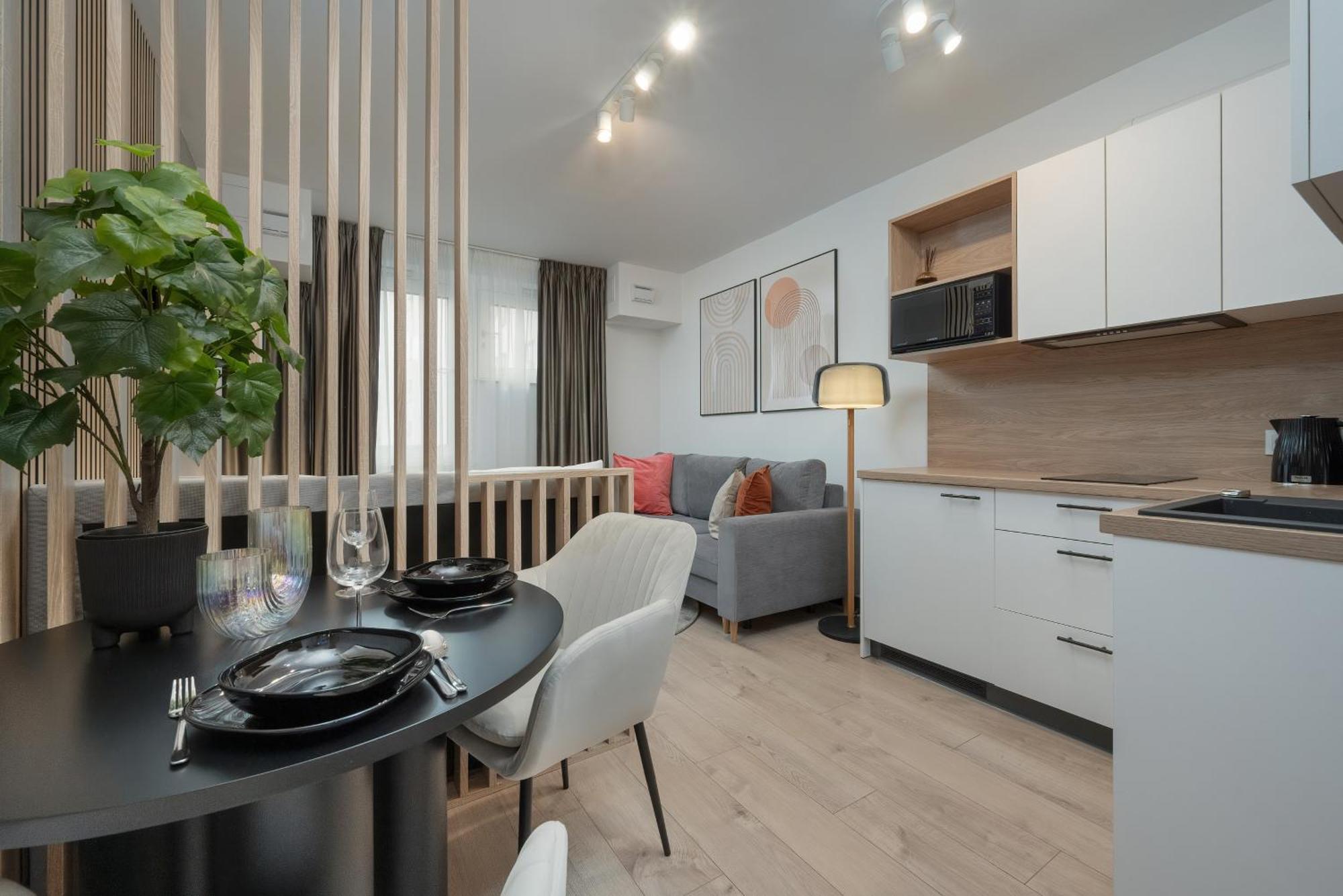 Wroclavia Apartments Dyrekcyjna By Noclegi Renters فروتسواف المظهر الخارجي الصورة