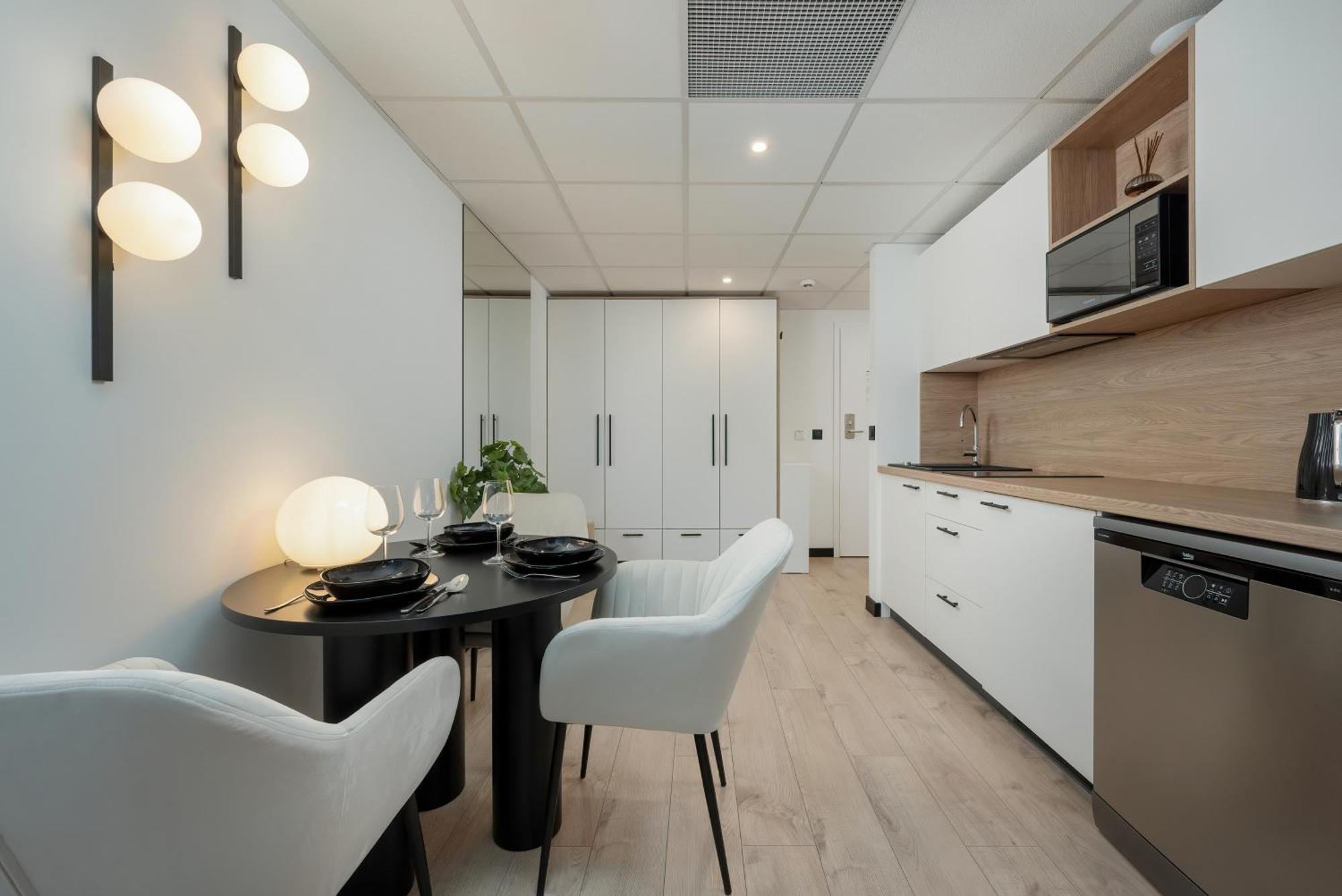 Wroclavia Apartments Dyrekcyjna By Noclegi Renters فروتسواف المظهر الخارجي الصورة